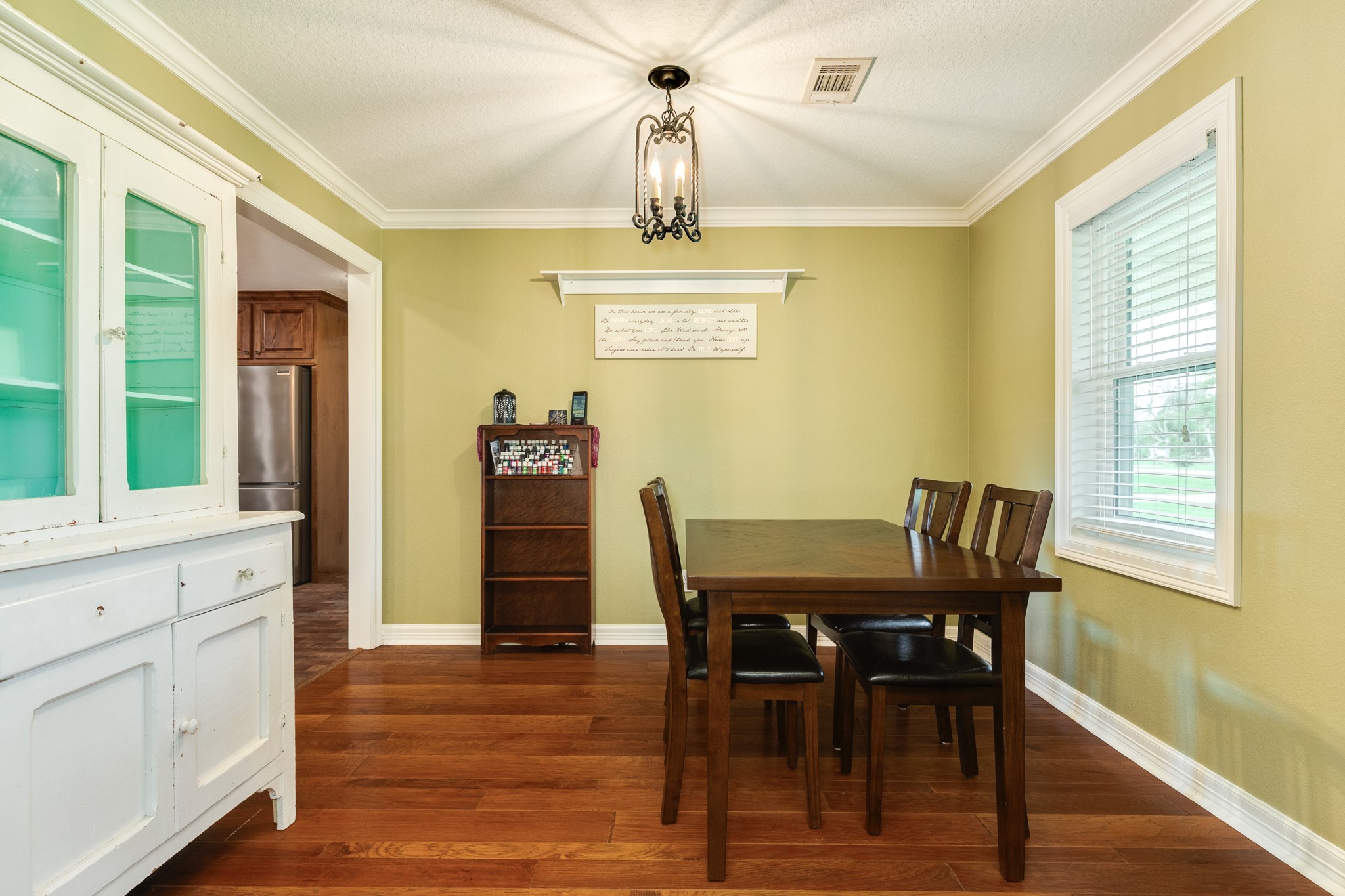 511 Edgewater Street Clute, TX 77531 - Photo 19 of 43