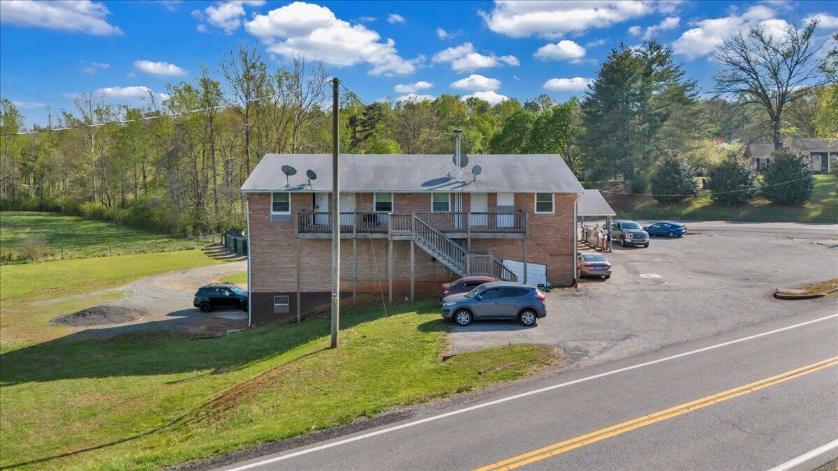 14189 Franklin Street Ferrum, VA 24088 - Photo 13 of 95 15-DJI_20250418165539_0196_D