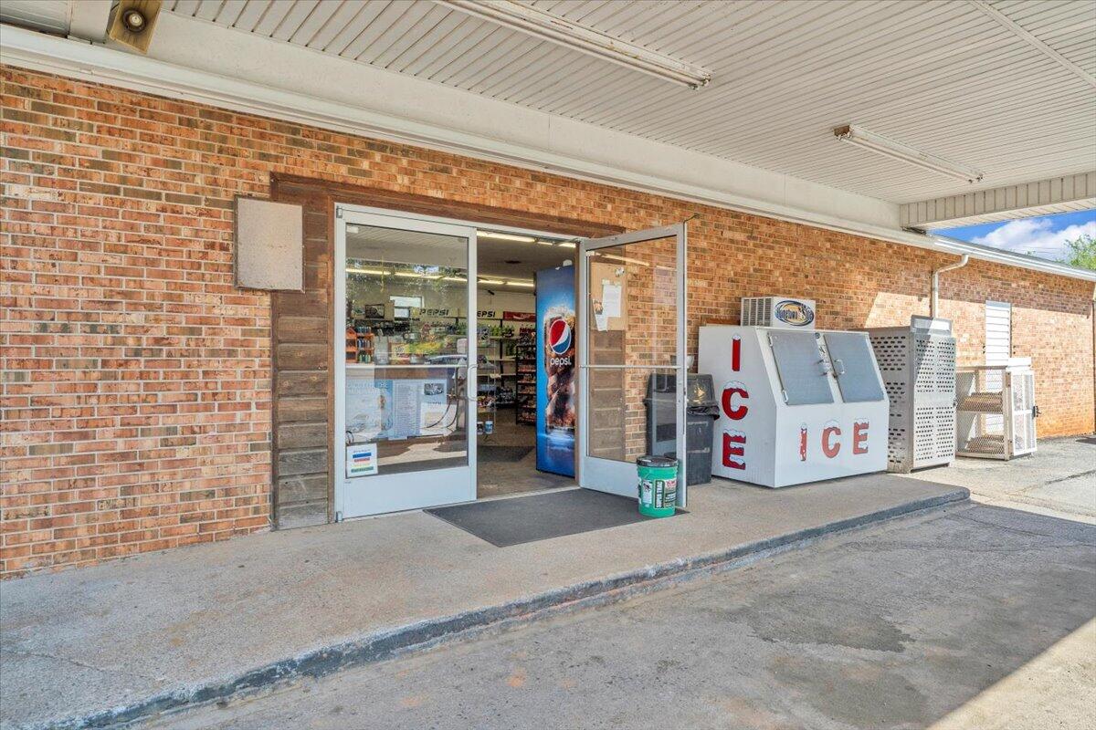 14189 Franklin Street Ferrum, VA 24088 - Photo 31 of 95 33-MIB01266