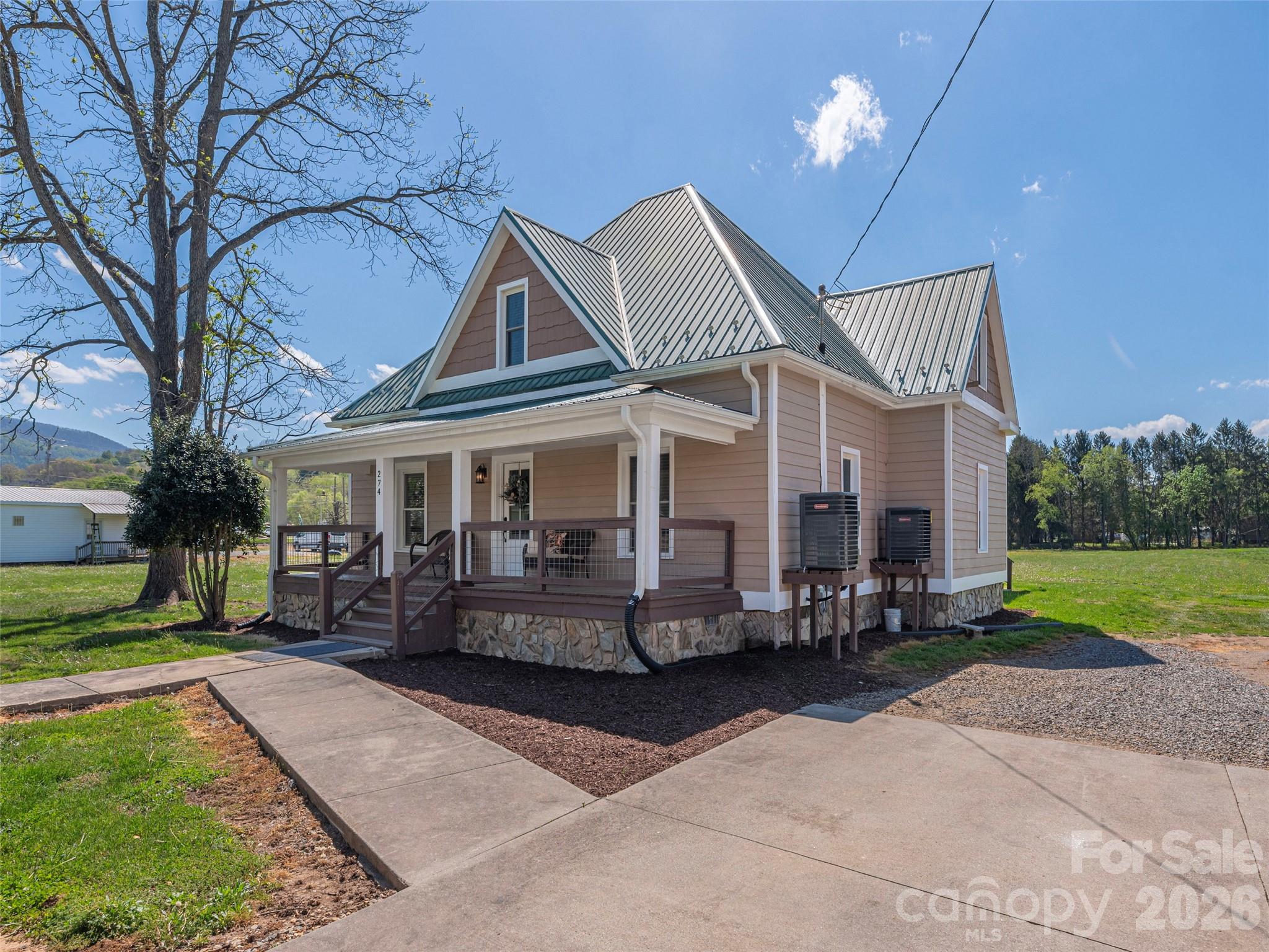 274 Charles Street Clyde, NC 28721 - Photo 30 of 40
