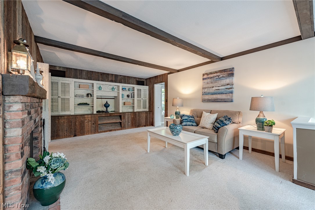 29475 Edgedale Road Cleveland, OH 44124 - Photo 8 of 35 Gallery Image 8
