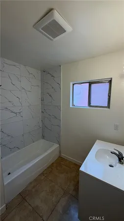 $2,000 | 874 West El Repetto Drive, Unit B, Monterey Park, CA 91754