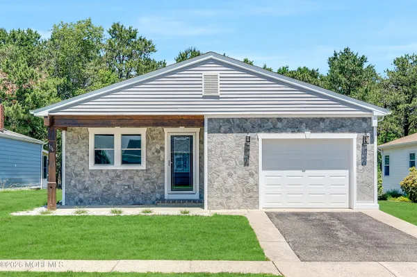 $439,999 | 116 Orlando Boulevard, Toms River, NJ 08757