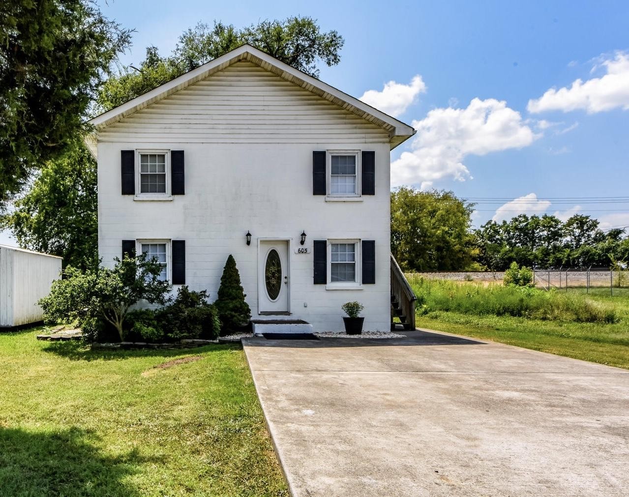 605 Wright Road Maryville, TN 37804 - Photo 1 of 34 Gallery Image 1