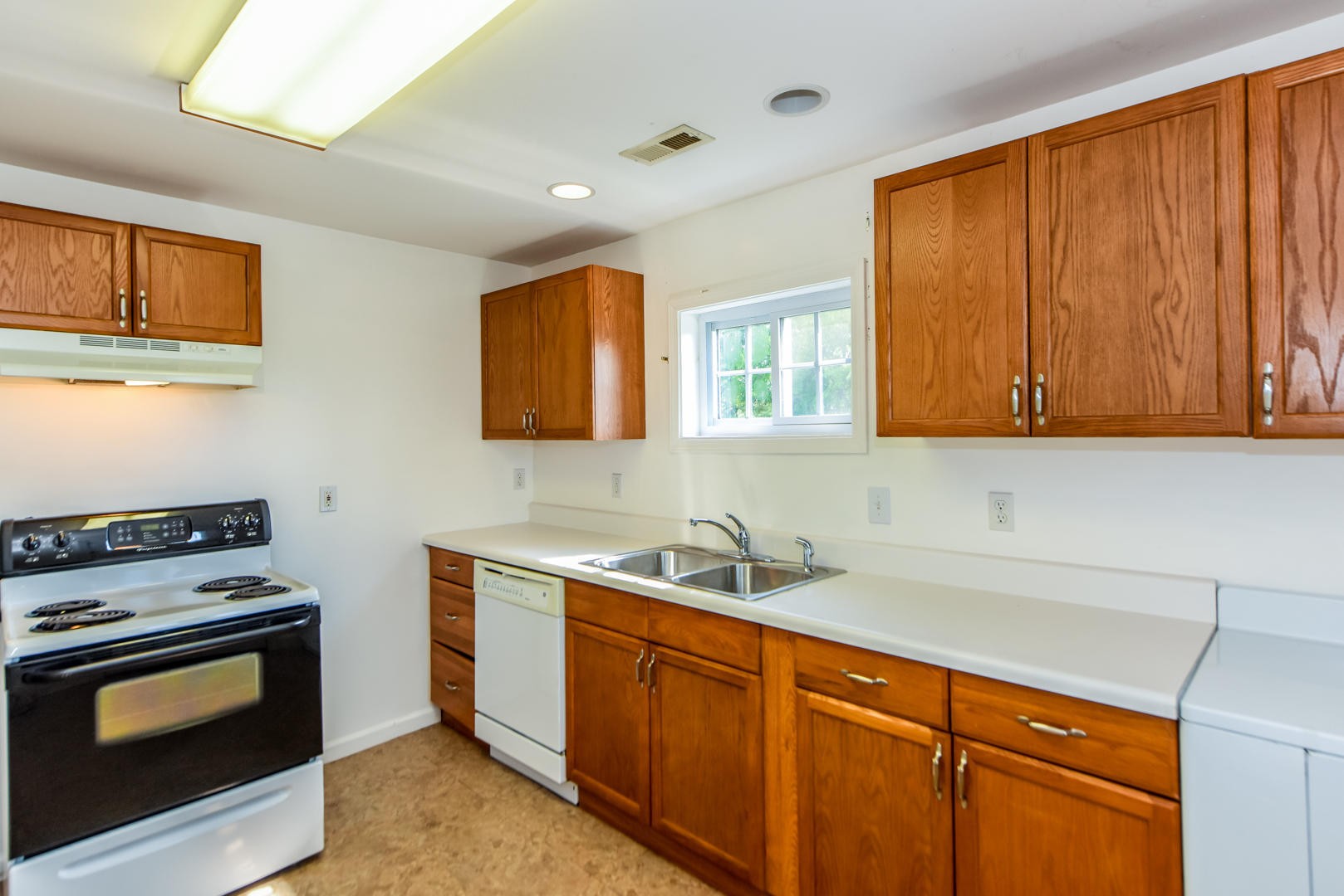 605 Wright Road Maryville, TN 37804 - Photo 3 of 34 Gallery Image 3