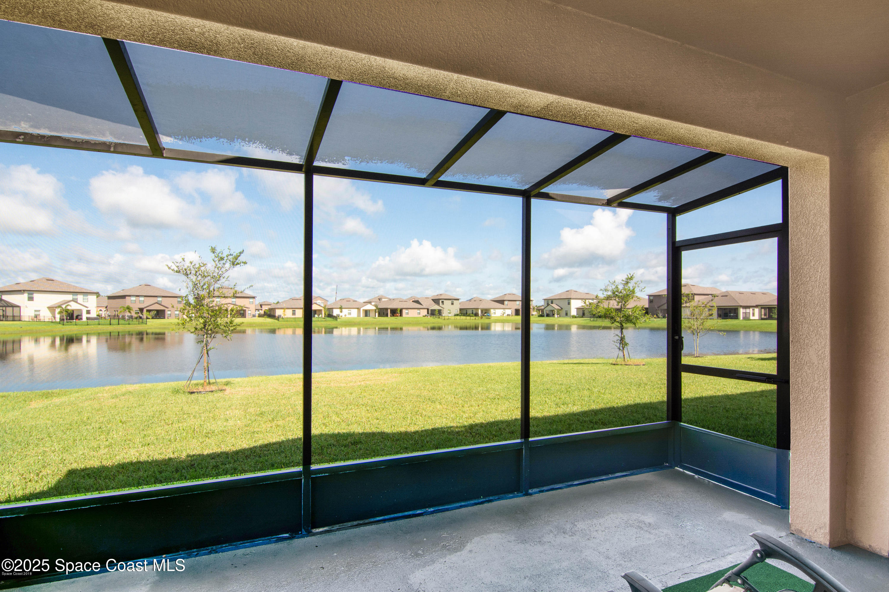 909 Fiddleleaf Circle Melbourne, FL 32904 - Photo 15 of 15 a view of an ocean from a balcony
