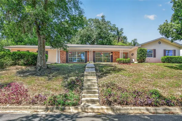 $449,000 | 1945 Normandy Drive, Mount Dora, FL 32757