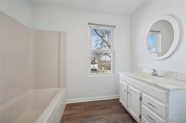 $275,000 | 53 Lois Lane, Fenton, MO 63026