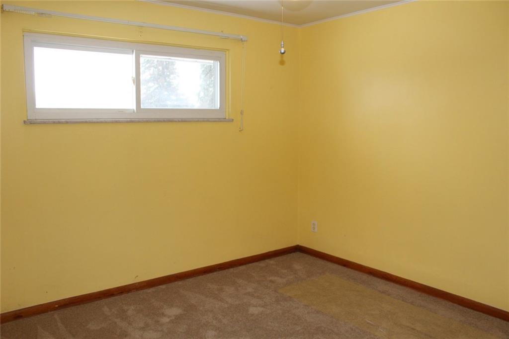 2050 Ridge Rd Extension Ambridge, PA 15003 - Photo 6 of 8