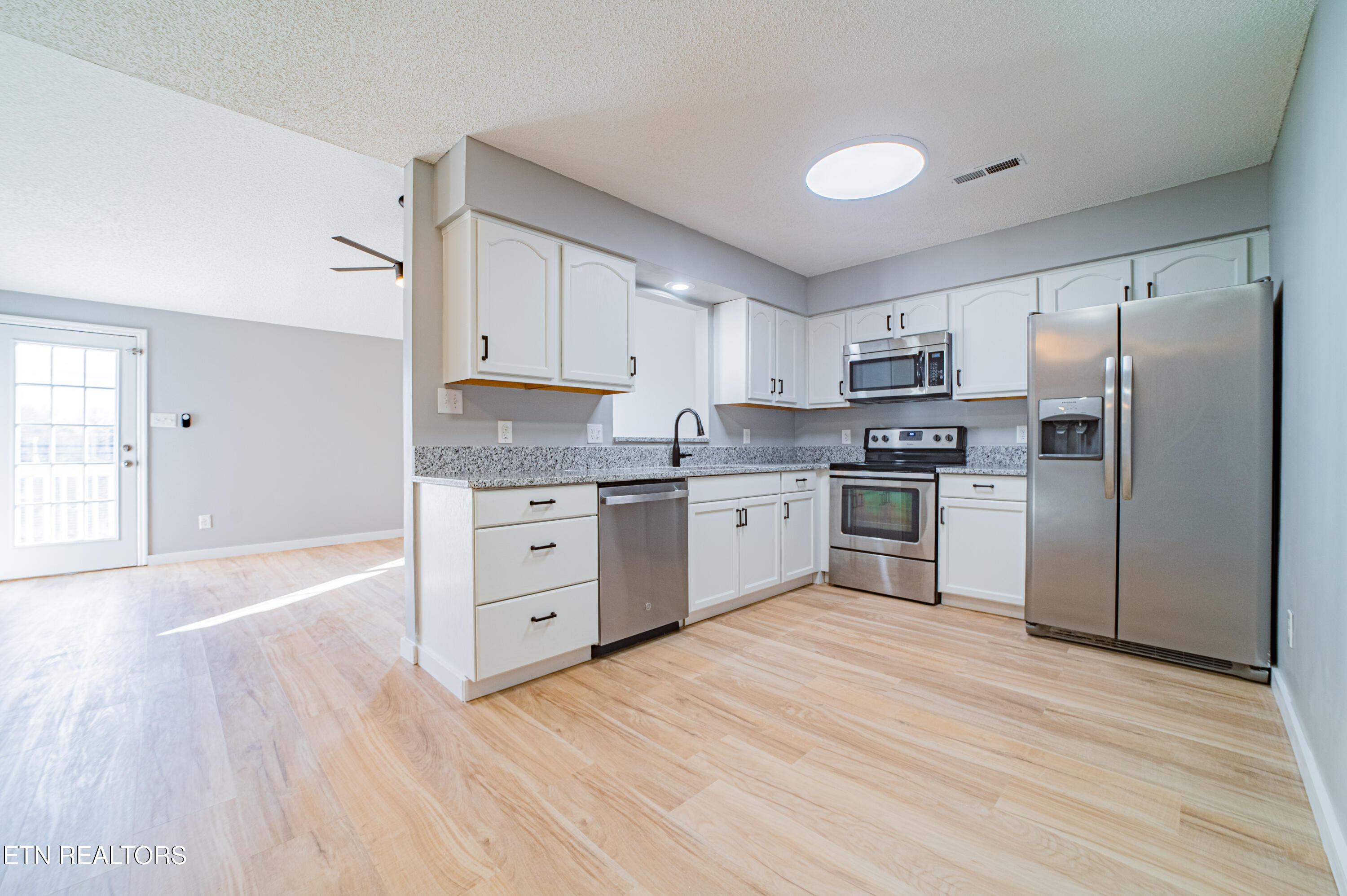 8022 Intervale Way Powell, TN 37849 - Photo 2 of 30 8022-Intervale-Way-14