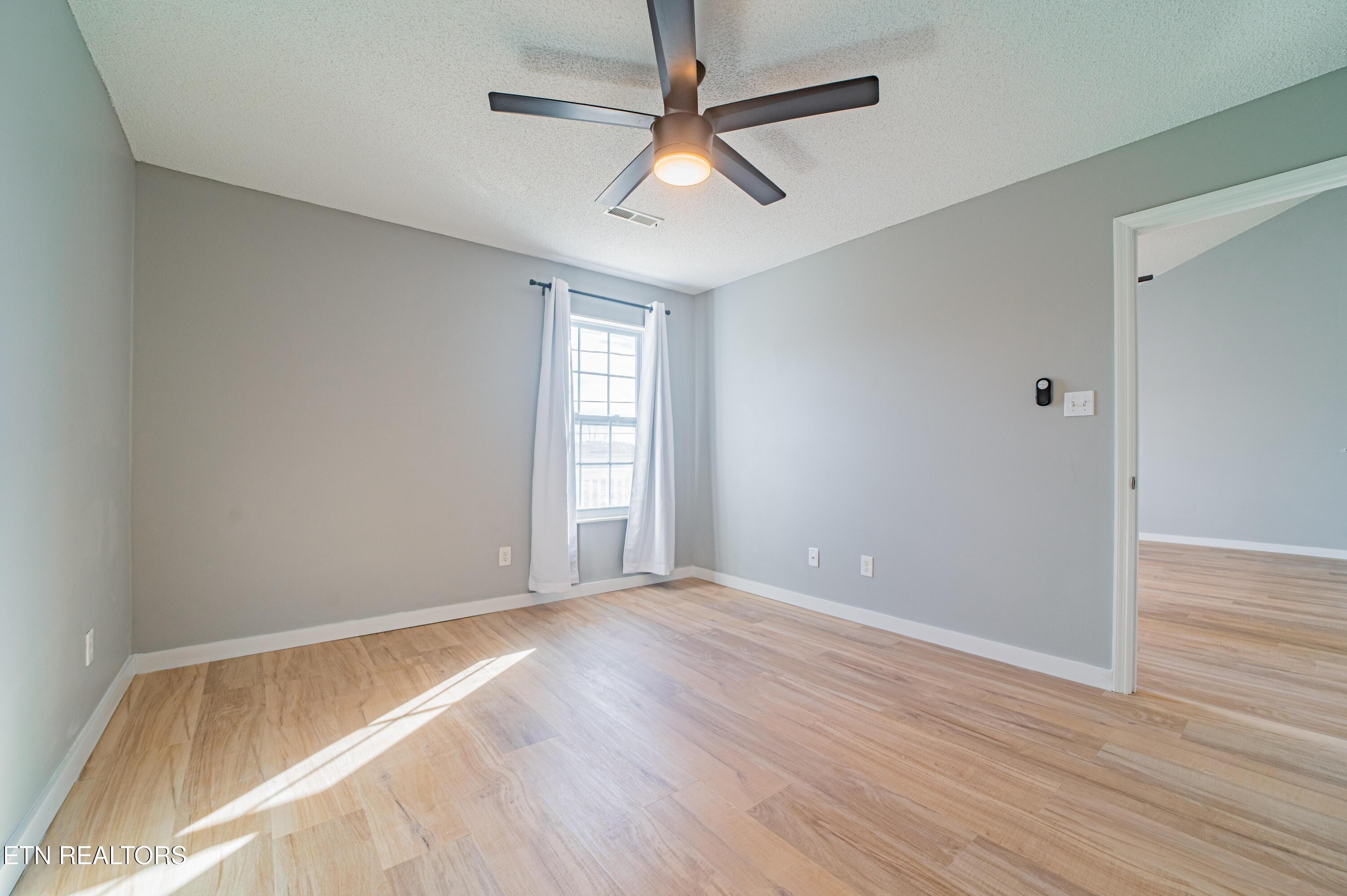 8022 Intervale Way Powell, TN 37849 - Photo 22 of 30 8022-Intervale-Way-27