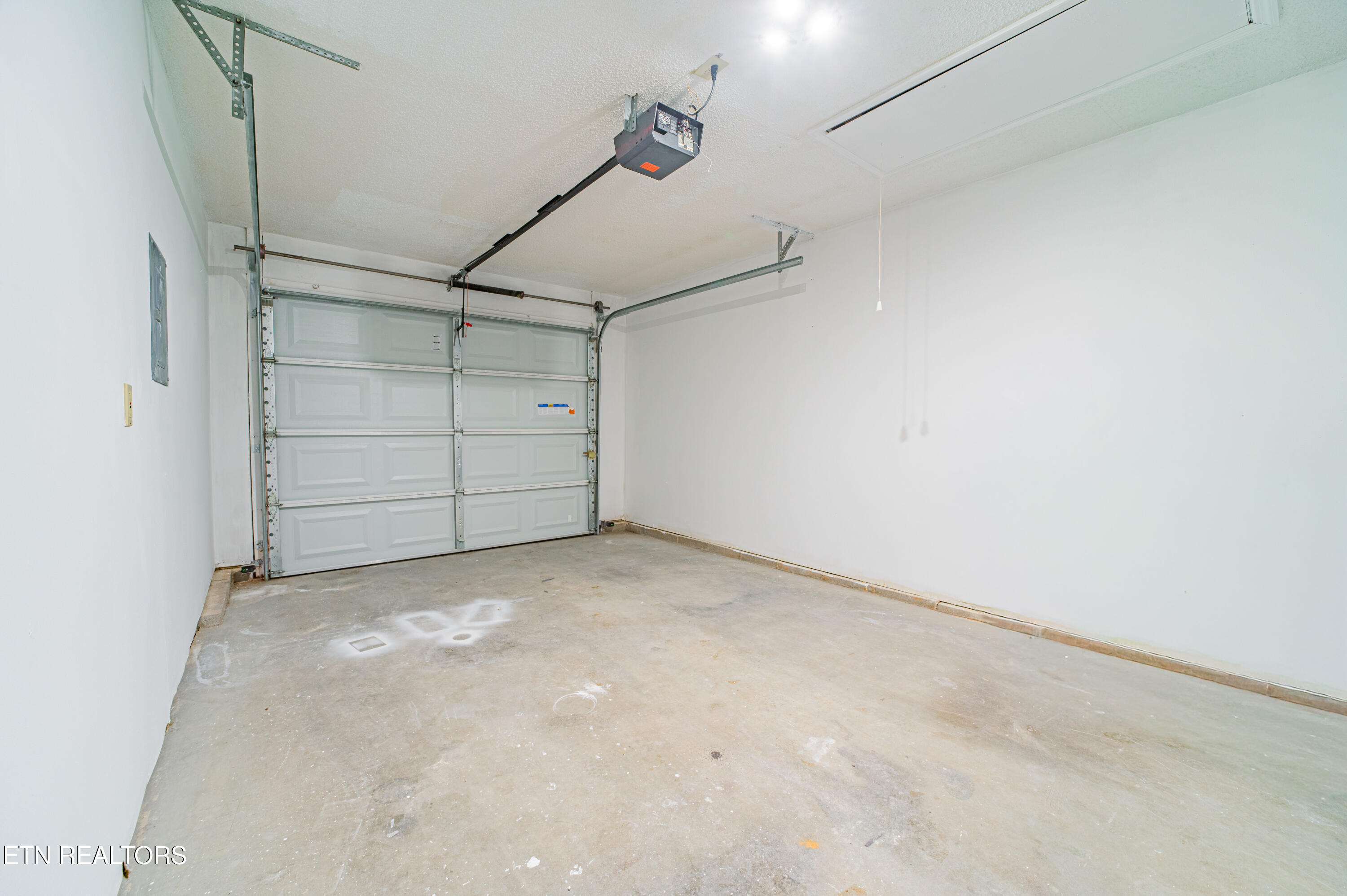 8022 Intervale Way Powell, TN 37849 - Photo 29 of 30 8022-Intervale-Way-32