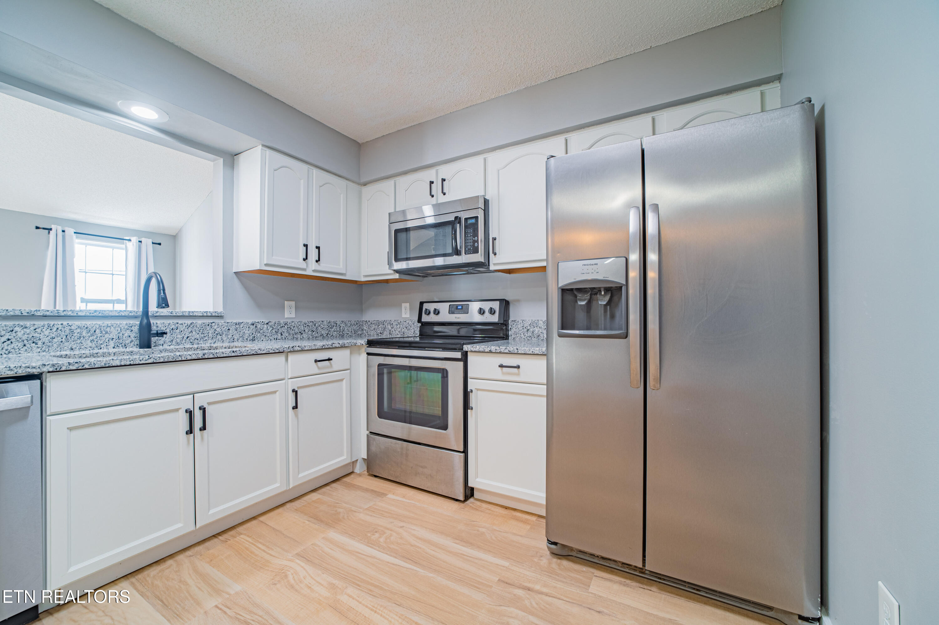 8022 Intervale Way Powell, TN 37849 - Photo 5 of 30 8022-Intervale-Way-17