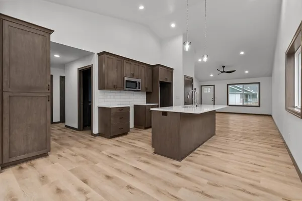 $374,900 | 505 Founders Way, Little Chute, WI 54140