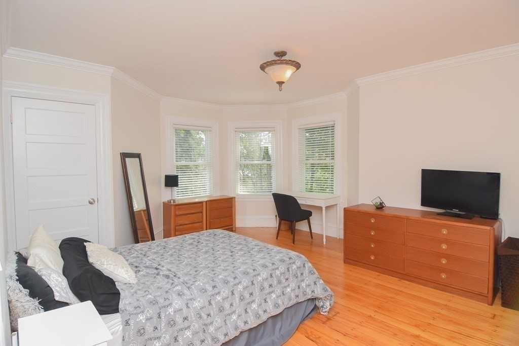 91 Walker Street, Unit 91 Newton, MA 02460 - Photo 12 of 25