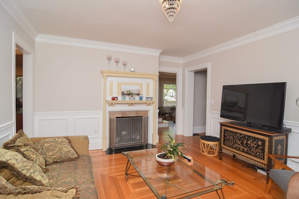 91 Walker Street, Unit 91 Newton, MA 02460 - Photo 5 of 25