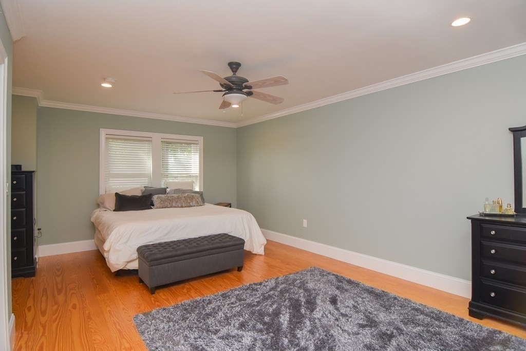 91 Walker Street, Unit 91 Newton, MA 02460 - Photo 9 of 25