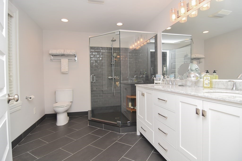 91 Walker Street, Unit 91 Newton, MA 02460 - Photo 10 of 25