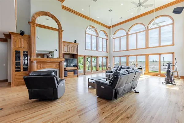 $1,100,000 | 7090 Moss Lake Lane, Sulphur, LA 70665