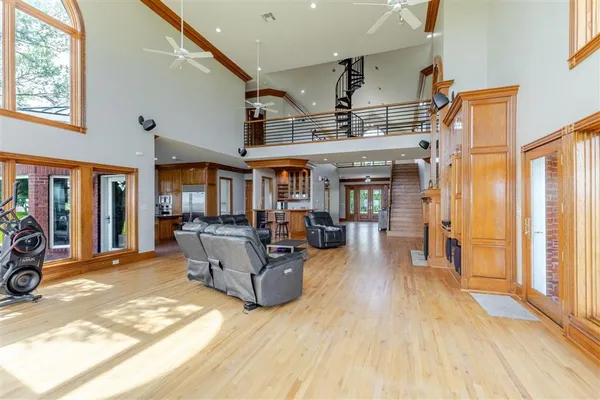 $1,100,000 | 7090 Moss Lake Lane, Sulphur, LA 70665