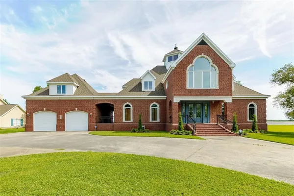 $1,100,000 | 7090 Moss Lake Lane, Sulphur, LA 70665