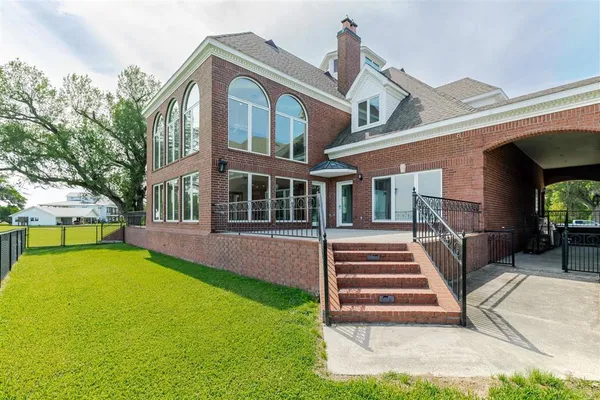 $1,100,000 | 7090 Moss Lake Lane, Sulphur, LA 70665
