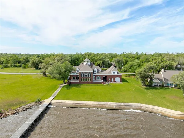 $1,100,000 | 7090 Moss Lake Lane, Sulphur, LA 70665