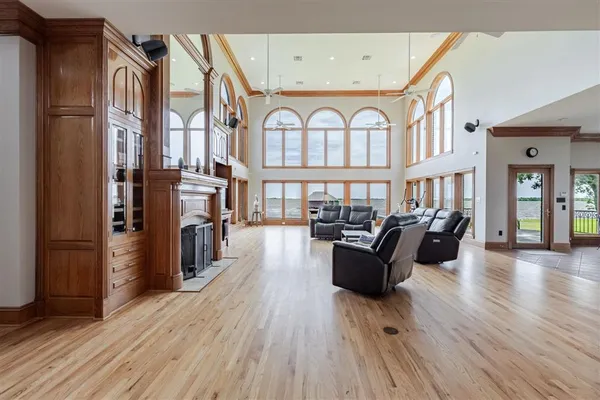 $1,100,000 | 7090 Moss Lake Lane, Sulphur, LA 70665