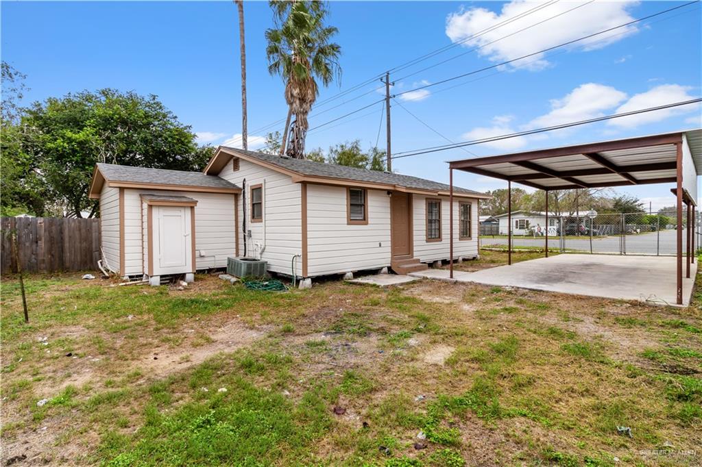 305 East Santa Rosa Avenue Edcouch, TX 78538 - Photo 9 of 9 a view of a backyard with a house
