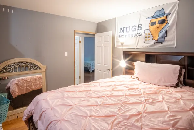 $225,000 | 15222 Hamlin Avenue, Midlothian, IL 60445