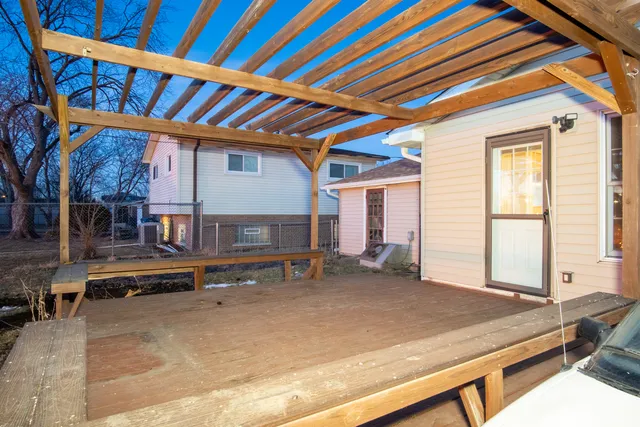 $225,000 | 15222 Hamlin Avenue, Midlothian, IL 60445