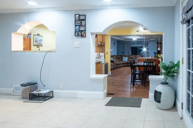 $225,000 | 15222 Hamlin Avenue, Midlothian, IL 60445