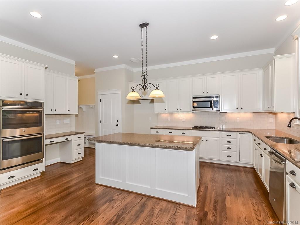 829 Elswick Court, Unit 1338 Fort Mill, SC 29708 - Photo 6 of 24 Gallery Image 6