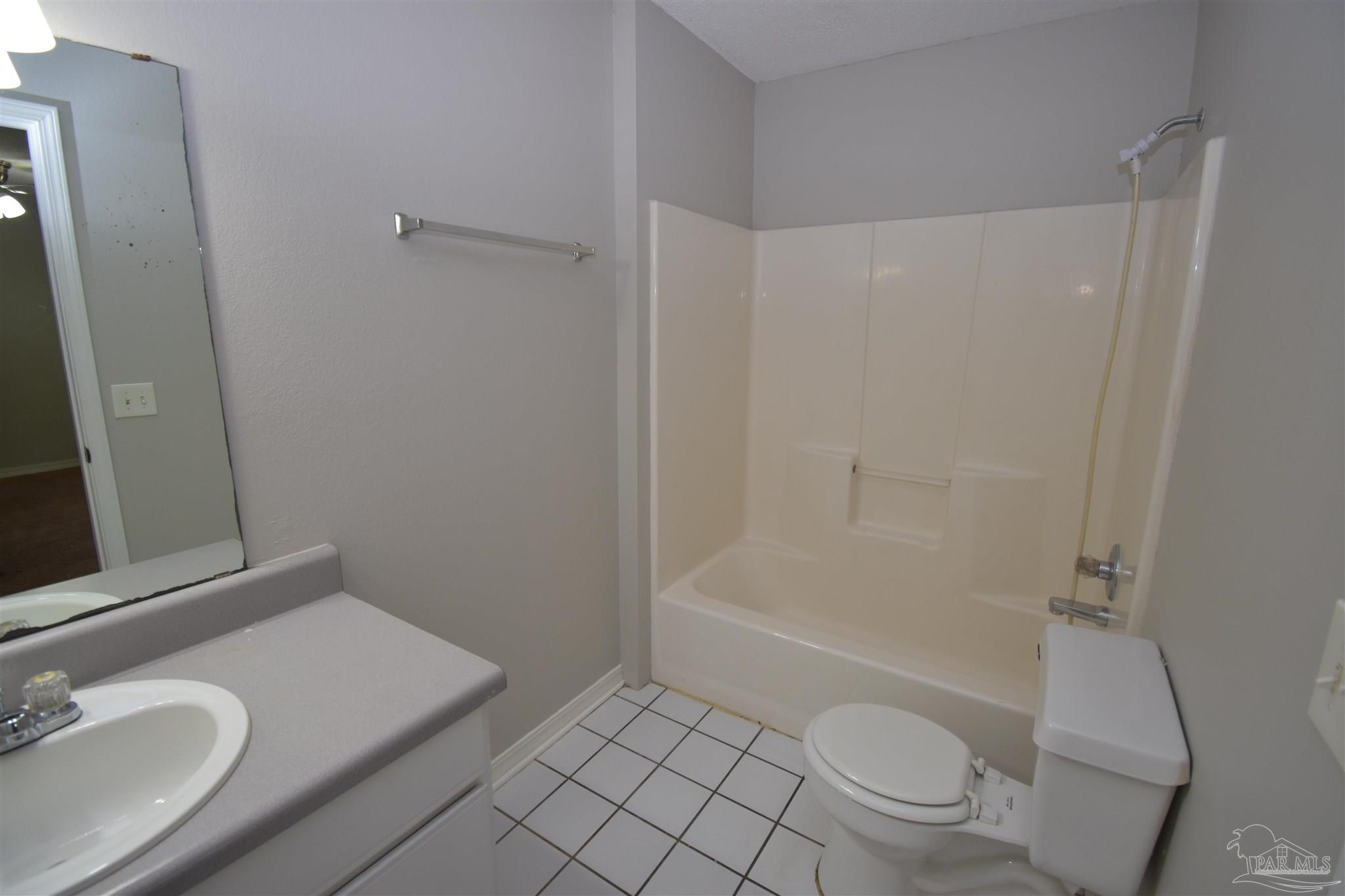 7135 Pearson Road, Unit 4 Pensacola, FL 32526 - Photo 8 of 14