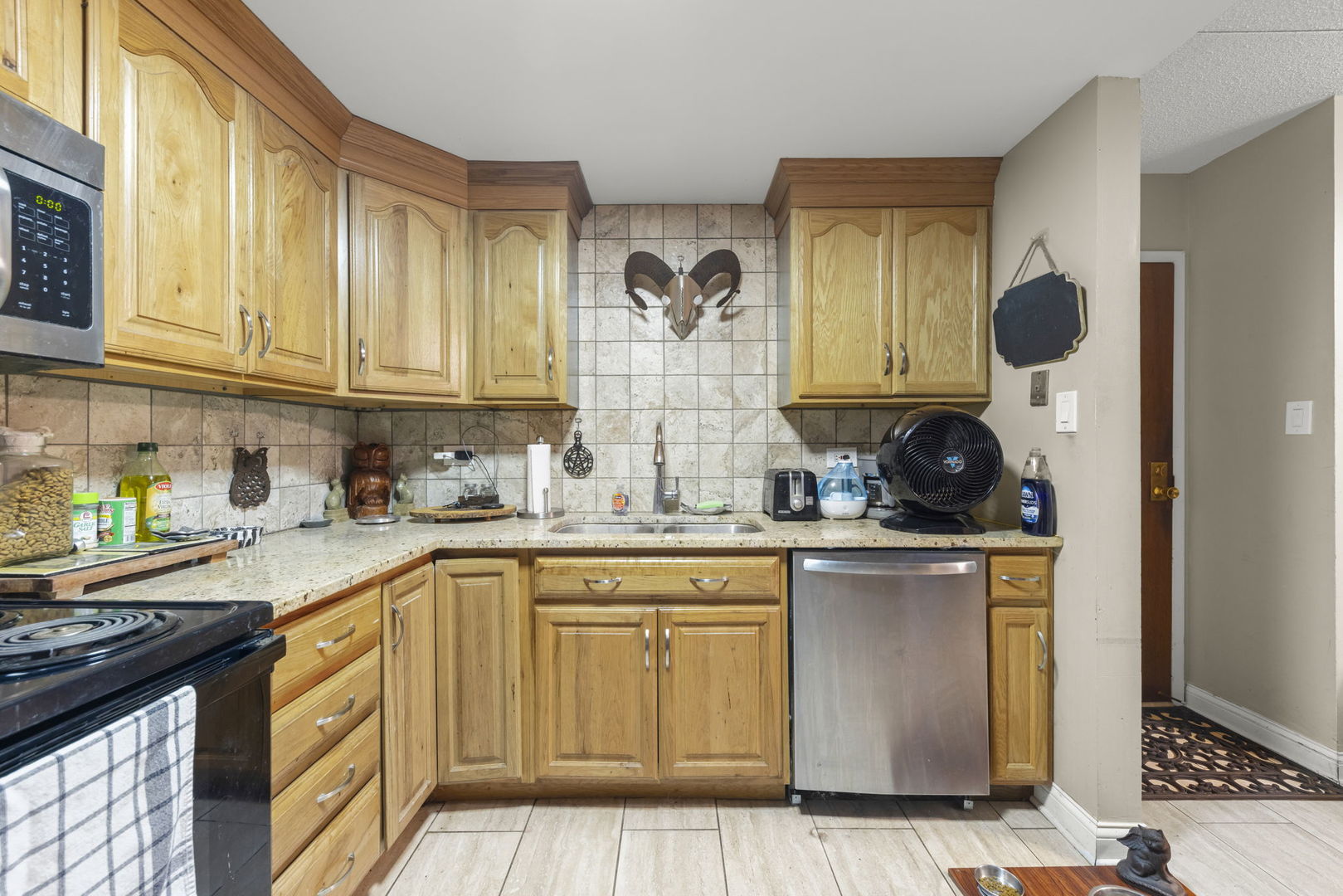 2005 South Finley Road, Unit 304 Lombard, IL 60148 - Photo 6 of 14 Gallery Image 6