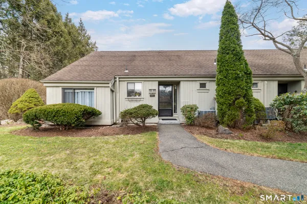 $249,000 | 4 Heritage Village, Unit A, Southbury, CT 06488