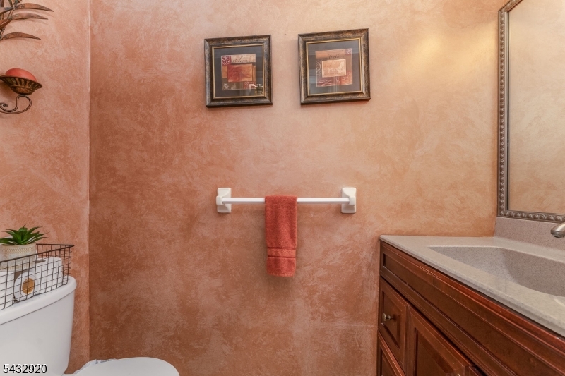 34 Pond Ridge Drive Clinton, NJ 08809 - Photo 10 of 41