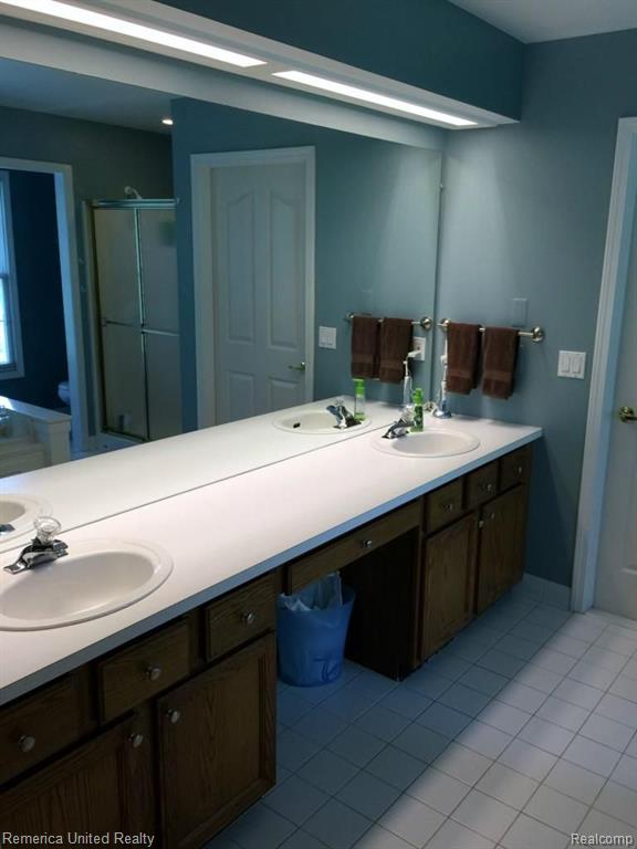 25833 Mulberry Lane Novi, MI 48374 - Photo 13 of 18