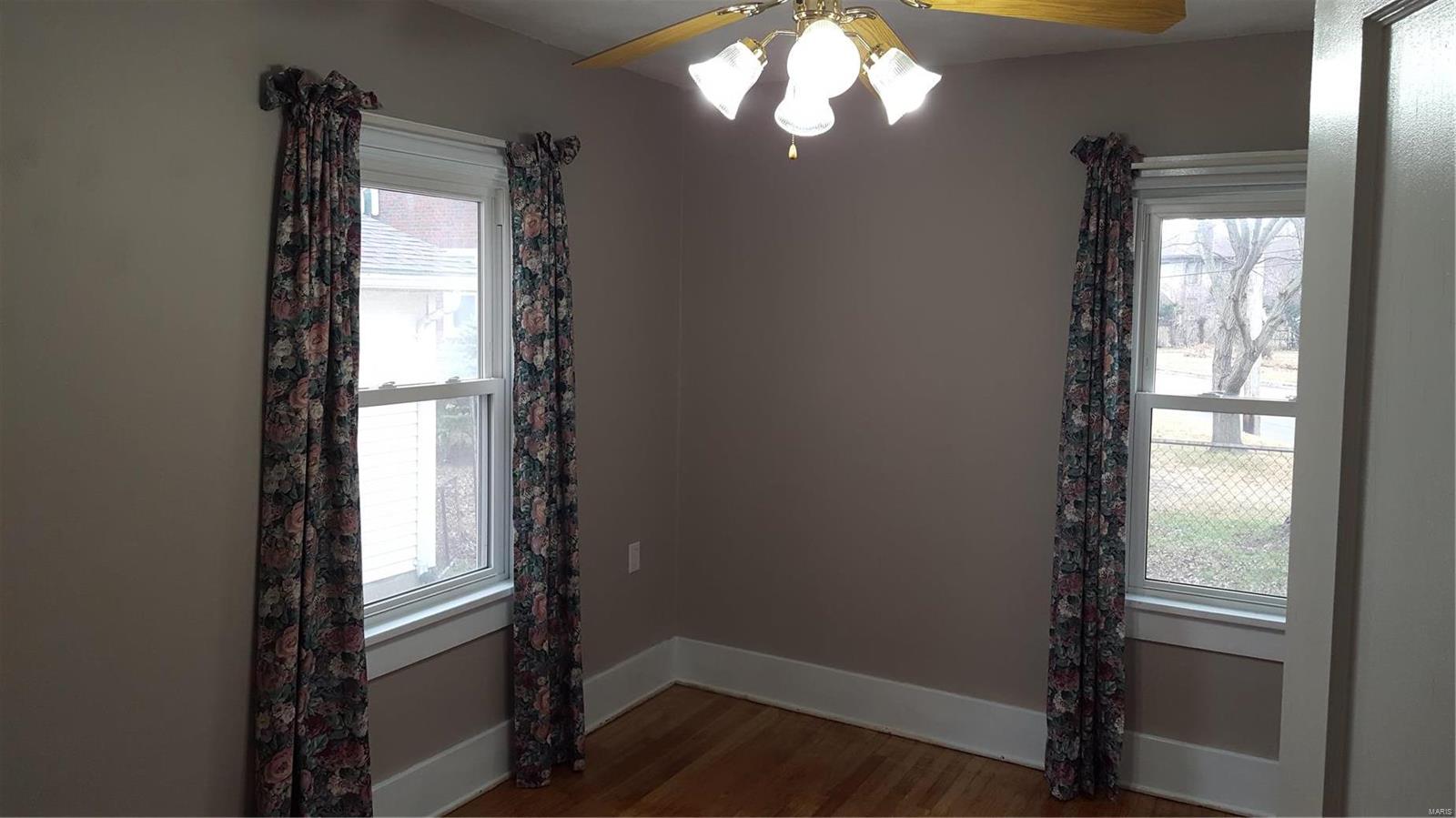 1305 Milton Road Alton, IL 62002 - Photo 12 of 23 Gallery Image 12