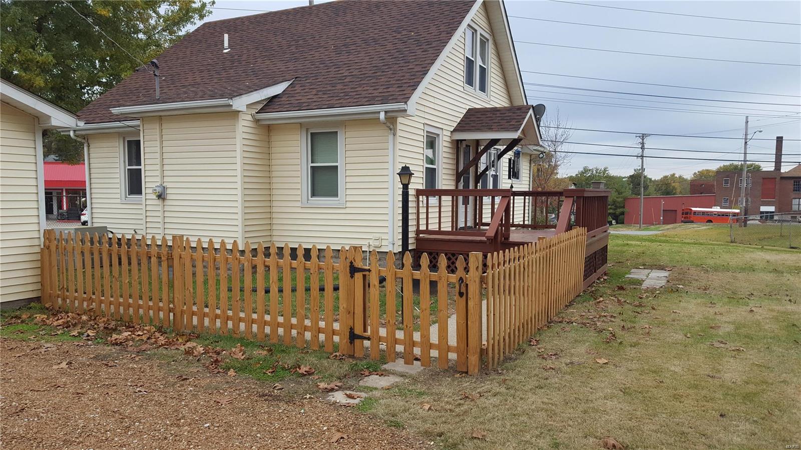 1305 Milton Road Alton, IL 62002 - Photo 21 of 23 Gallery Image 21