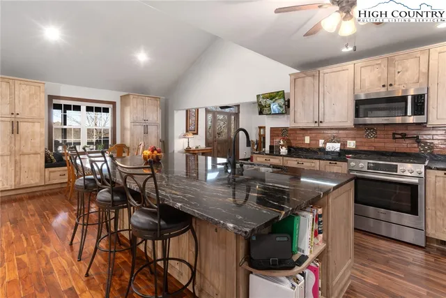 $1,325,000 | 1543 Grouse Moor Drive, Sugar Mountain, NC 28604