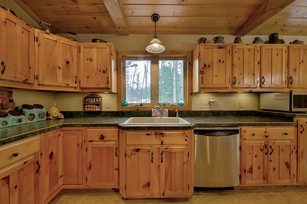 7 Blood Road Princeton, MA 01541 - Photo 13 of 27