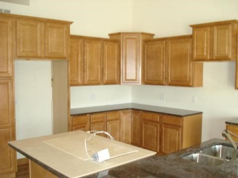 683 Mountain Circle Rochester, MI 48306 - Photo 2 of 6 716945-1.JPG