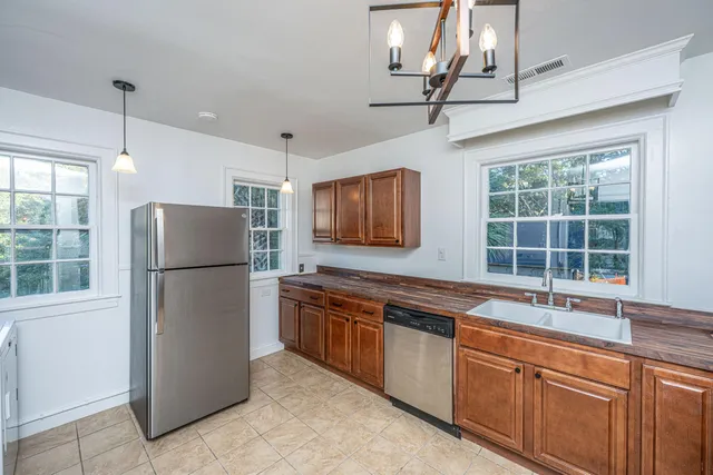 $3,500 | 25 Fenwick Drive, Unit A, Charleston, SC 29407