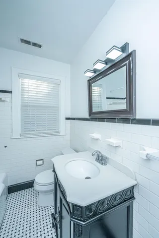 $3,500 | 25 Fenwick Drive, Unit A, Charleston, SC 29407