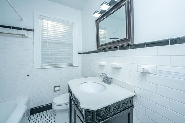 $3,500 | 25 Fenwick Drive, Unit A, Charleston, SC 29407