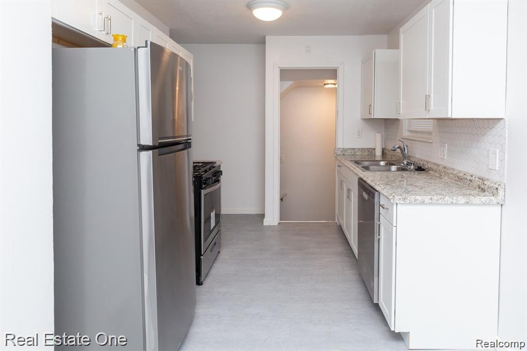 13510 Ashton Road Detroit, MI 48223 - Photo 10 of 43 13510AshtonRd-10.jpg