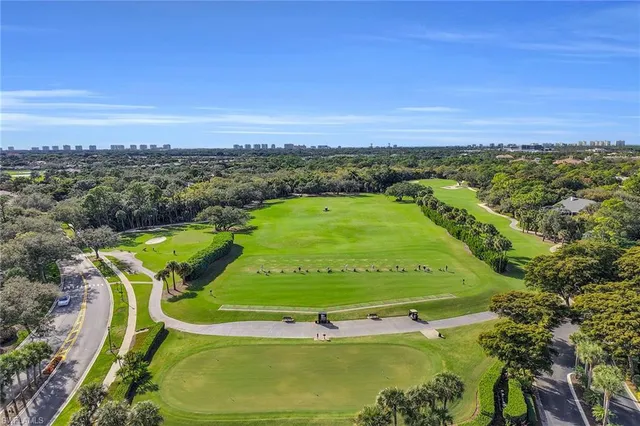 a view of a tennis court