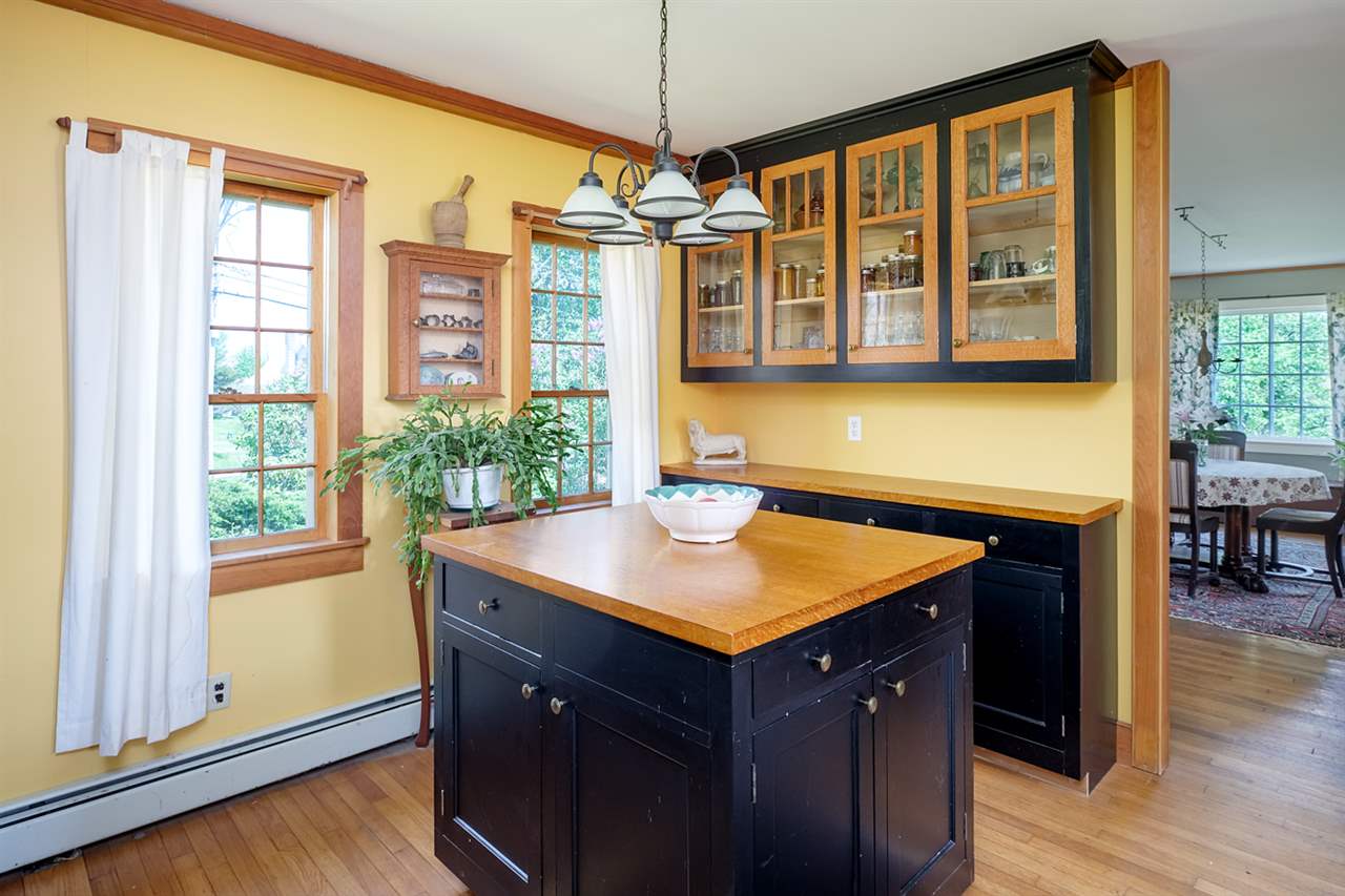 90 Cider Hill Road York, ME 03909 - Photo 9 of 38