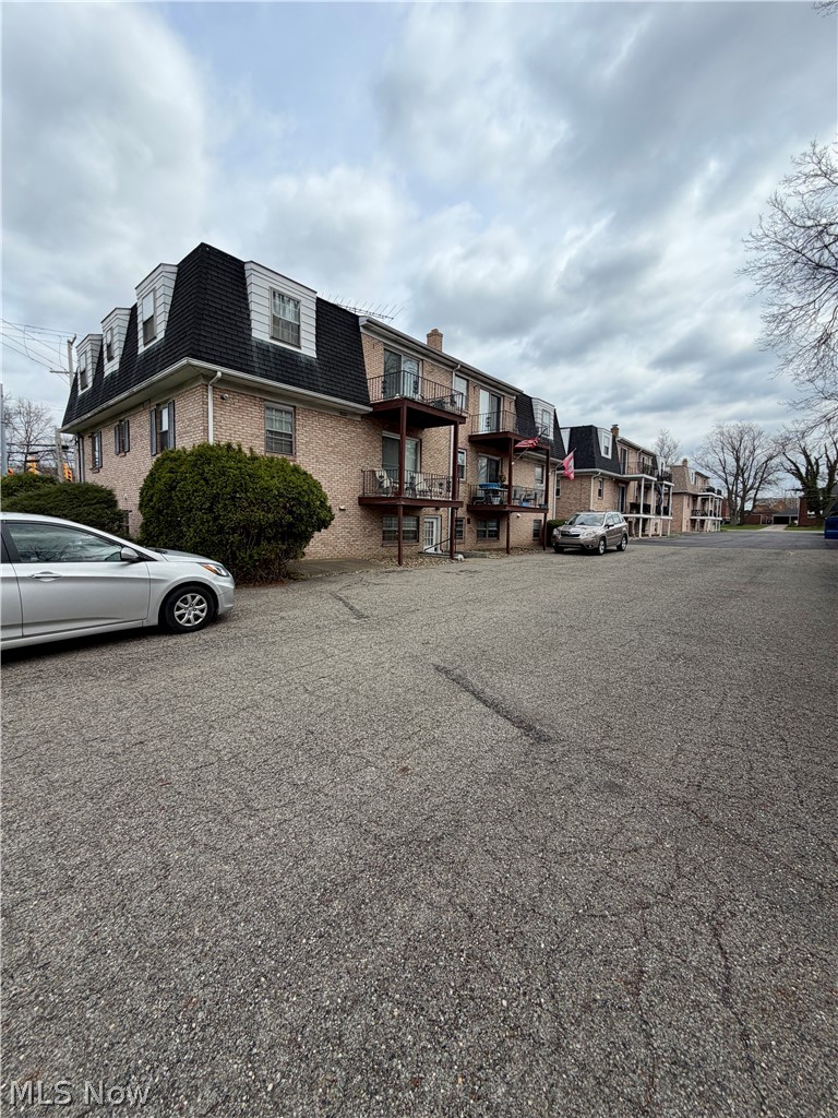 369 Shields Road, Unit 1 Youngstown, OH 44512 - Photo 14 of 15